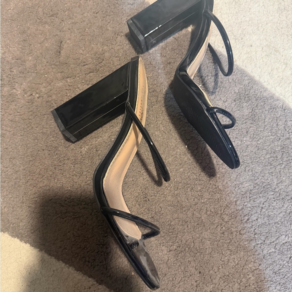 Fashion Nova Black Double-Strap Slide Heels - Picture 3 of 4